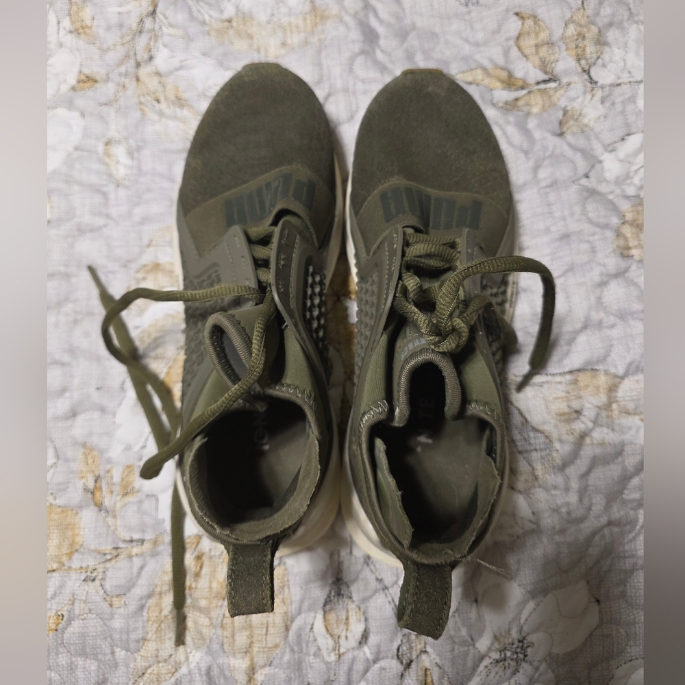 Womens Puma Green Tennis Shoes